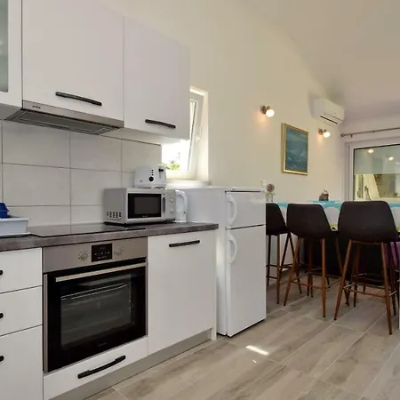 Apartment M&b *